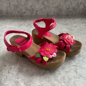Gymboree “Pretty Posies” Girls Pink Patent Flower Sandals w/ Chunky Heel - Sz 12